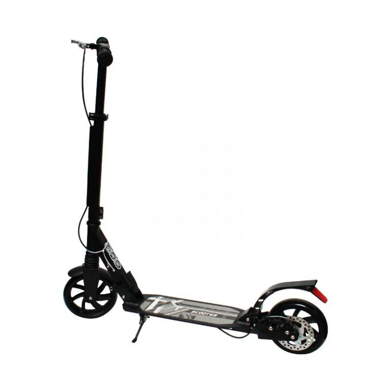 اسکوتر با ترمز دیسکی مشکی