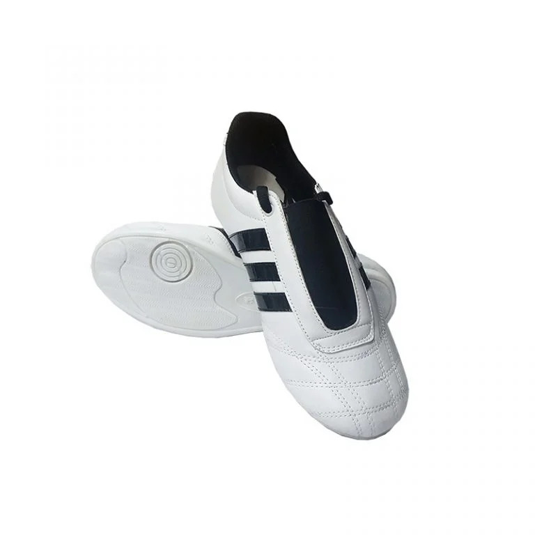 کفش تکواندو طرح آدیداس