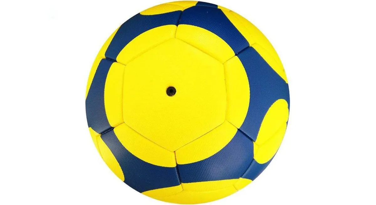 moniriyeh.ir MCL4 futsal ball