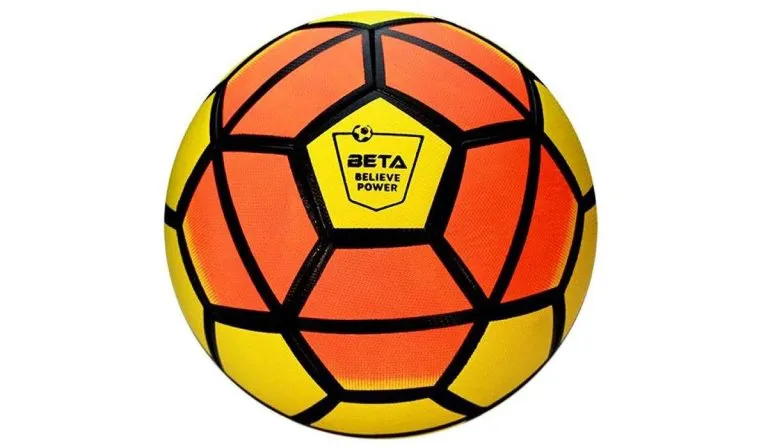 توپ فوتبال beta مدل 0025